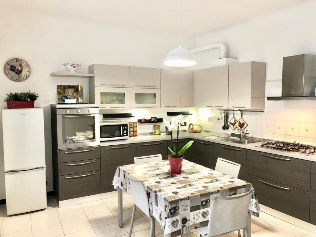 Principe Station & Castelletto-Flatx4-Optional Parking Apartment Genoa Exterior photo